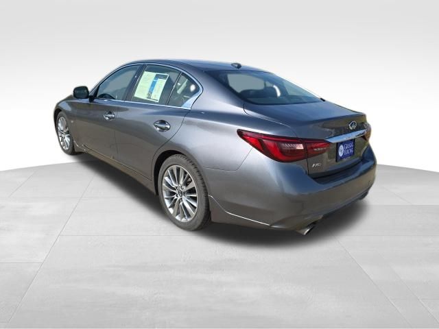 2018 Infiniti Q50 3.0t LUXE photo 2