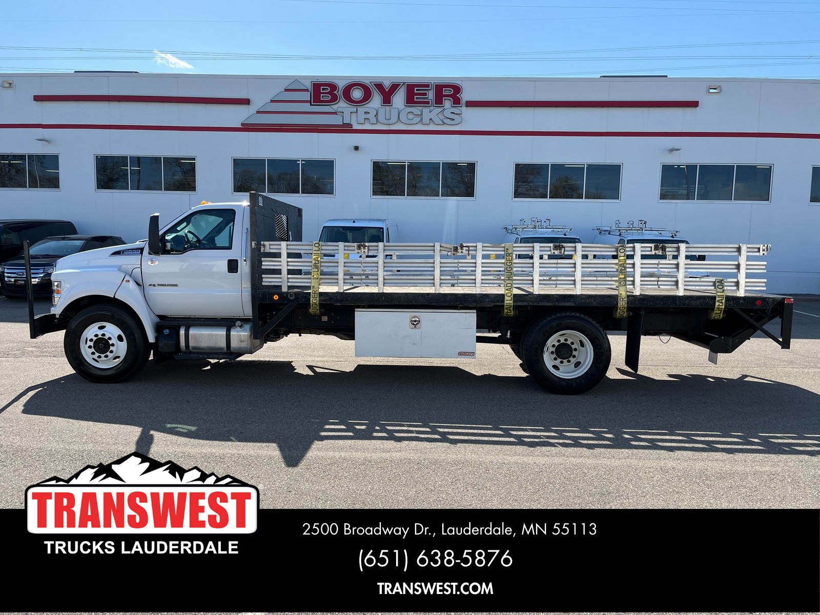 2019 Ford F-650 SuperCab Base photo 2