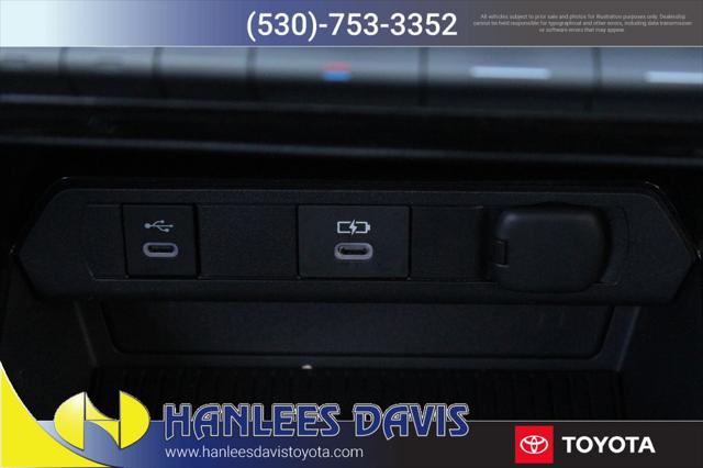2023 Toyota Prius XLE photo 18