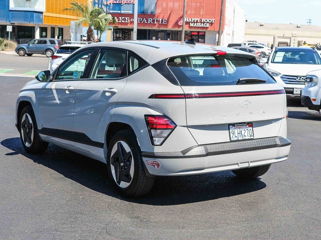 2024 Hyundai Kona Electric SE photo 8