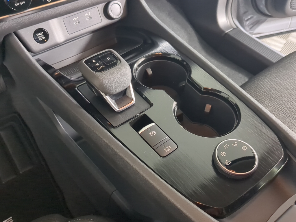 2026 Nissan Rogue SV photo 20