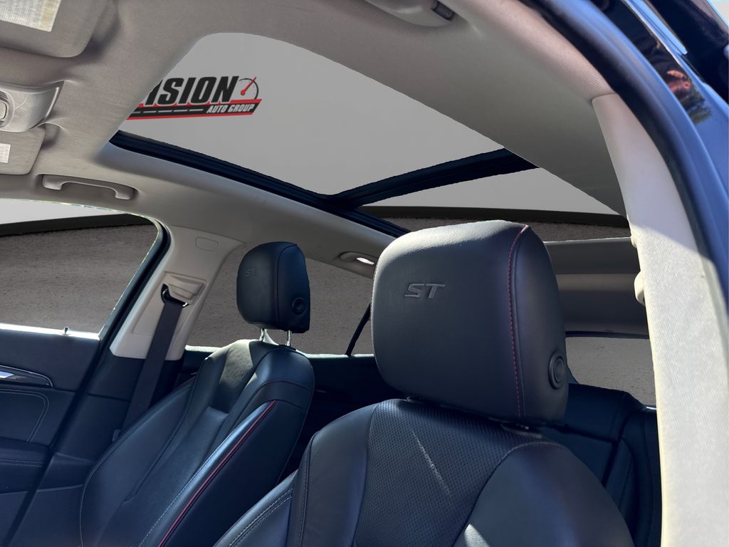 2022 Buick Envision Essence photo 21