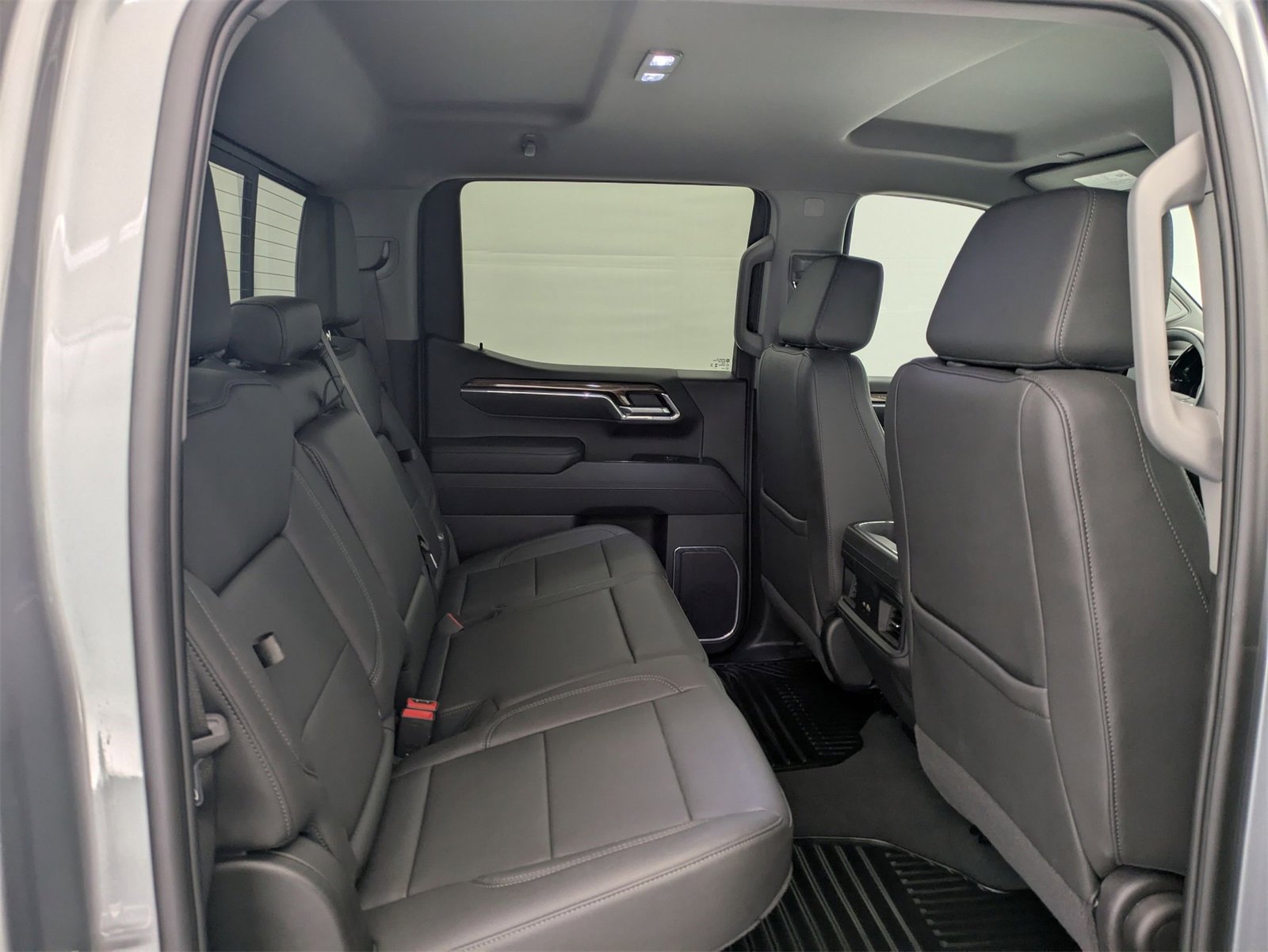 2025 Chevrolet Silverado 1500 LT photo 21