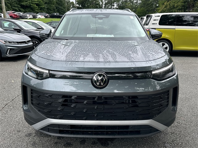 New 2025 Volkswagen Tiguan 2.0T SE 4D Sport Utility in
