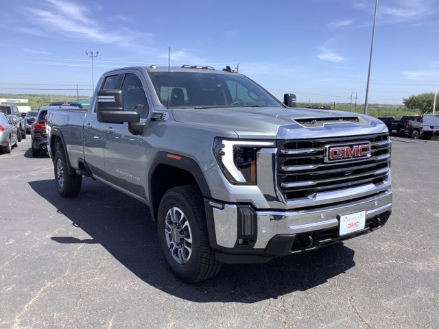 2025 GMC Sierra 3500HD SLE's photo