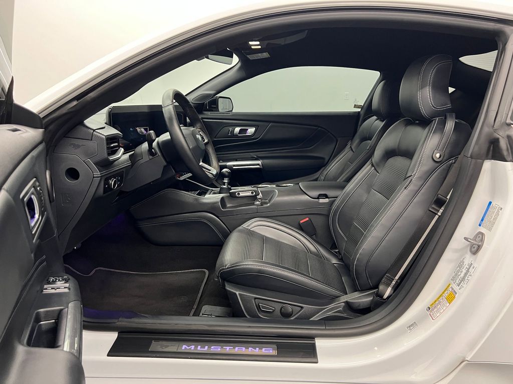 2024 Ford Mustang GT Premium photo 4
