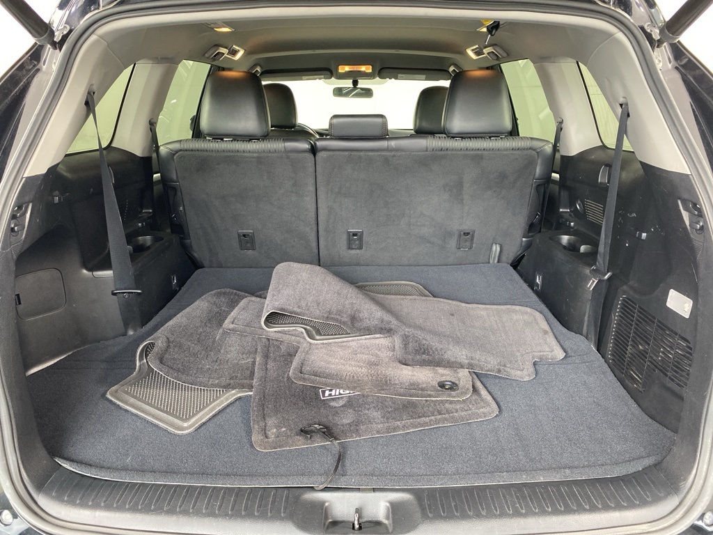 2016 Toyota Highlander LE Plus photo 7