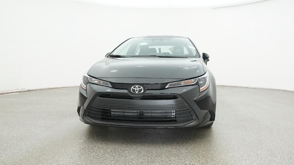 2025 Toyota Corolla LE photo 3