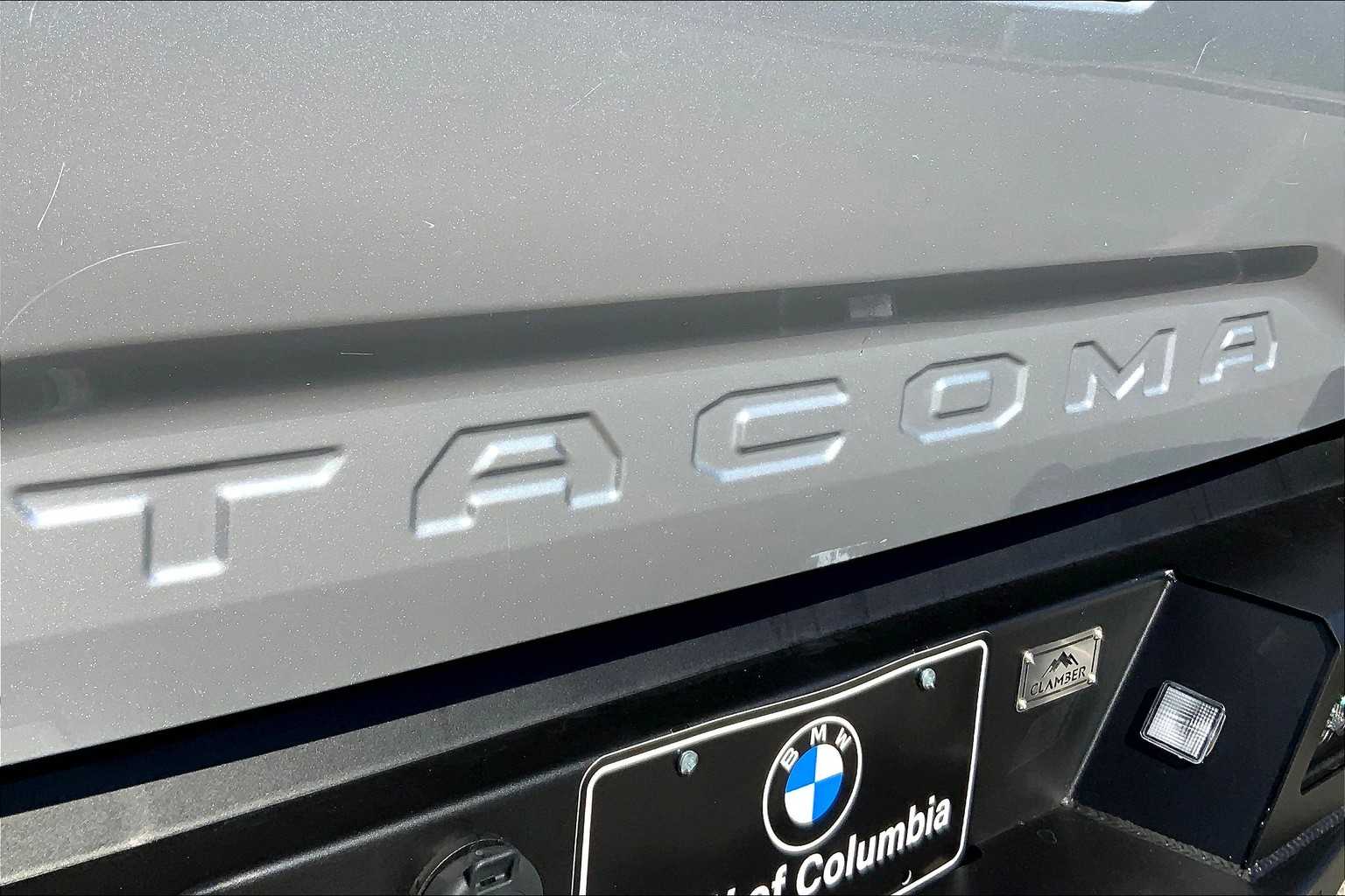 Image 8 of 2023 Toyota Tacoma SR 4WD CrewMAX