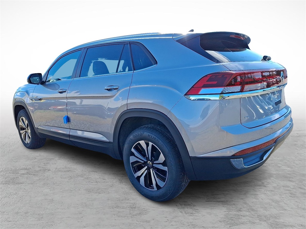 2026 Volkswagen Atlas Cross Sport SE photo 3