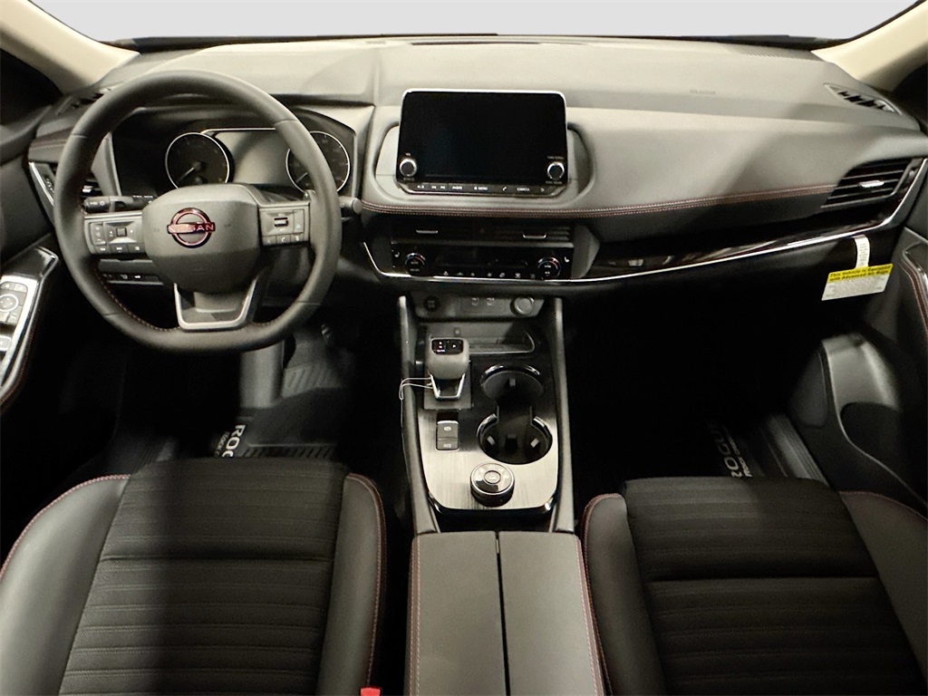 2026 Nissan Rogue SV photo 13