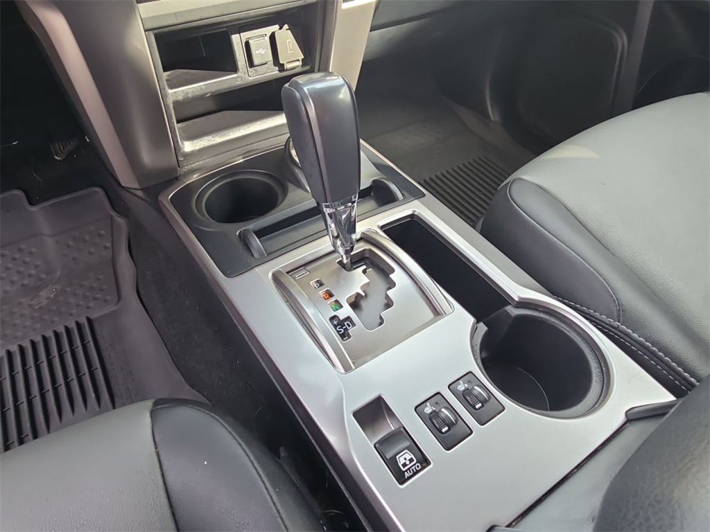 2021 Toyota 4Runner SR5 Premium photo 16