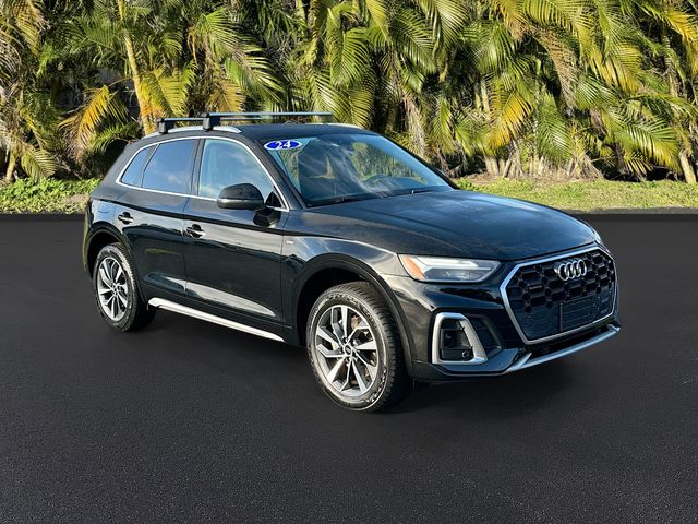 2024 Audi Q5 45 S line Premium Plus photo 2