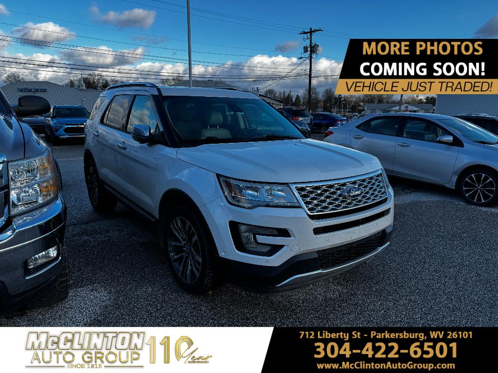 2017 Ford Explorer Platinum's photo