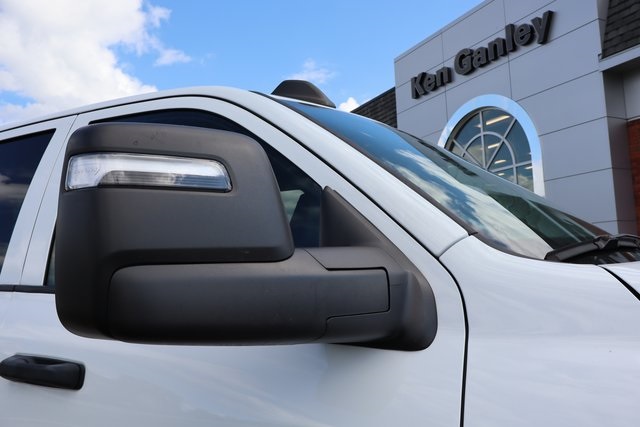 2023 Ram 2500 Tradesman photo 2