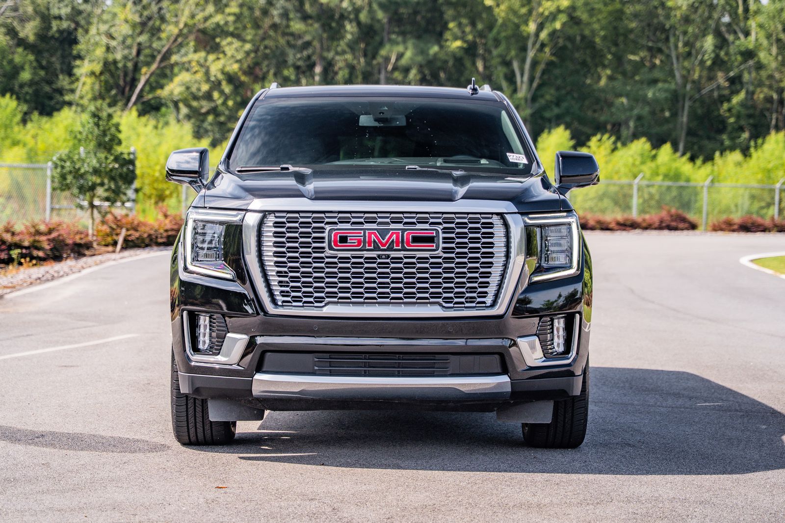 2022 GMC Yukon XL Denali's photo