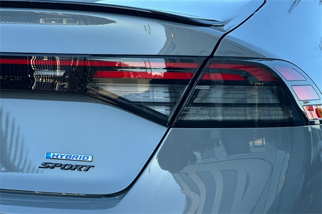 2025 Honda Accord Hybrid Sport-L photo 7