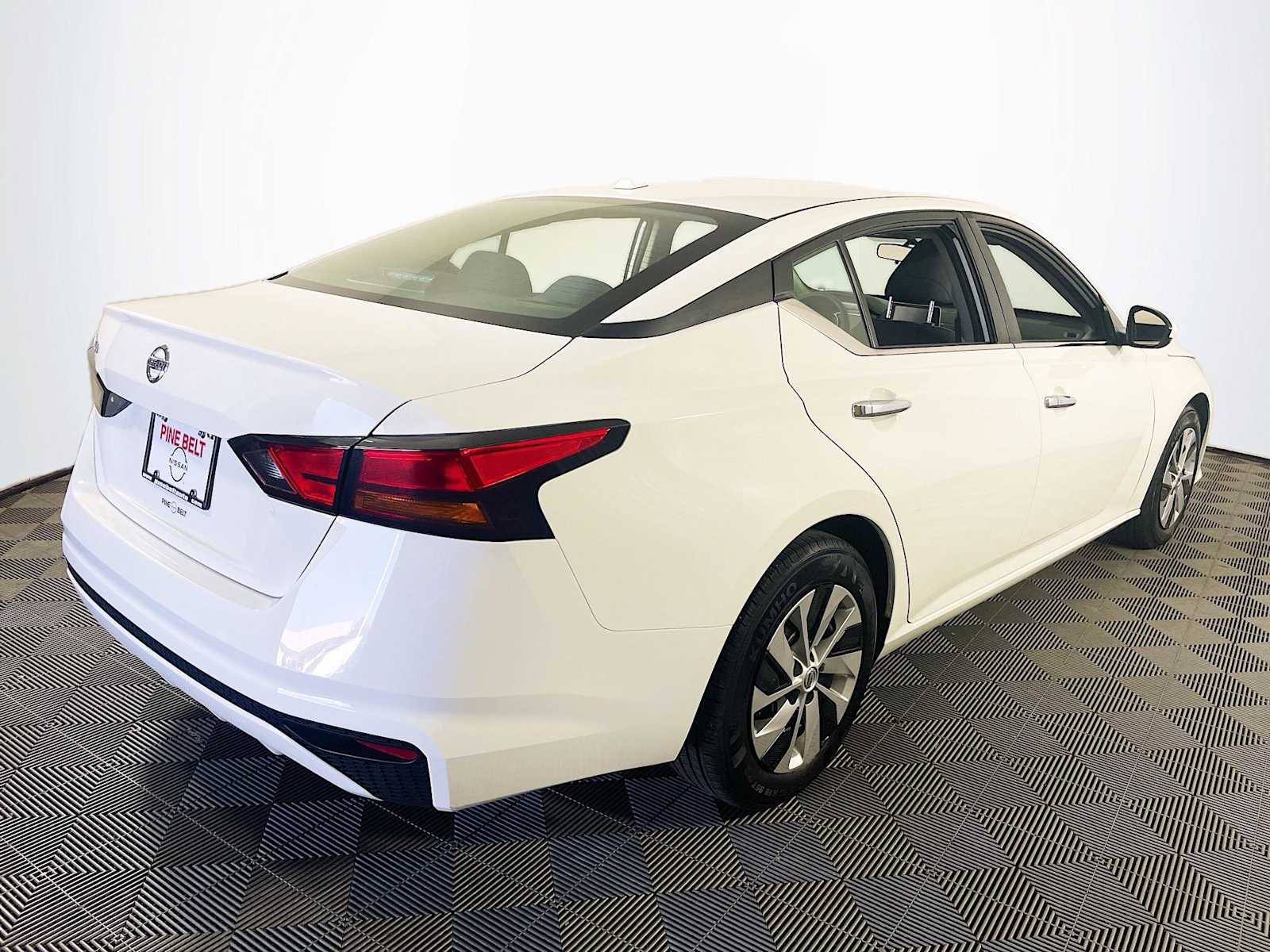 2020 Nissan Altima 2.5 S photo 4