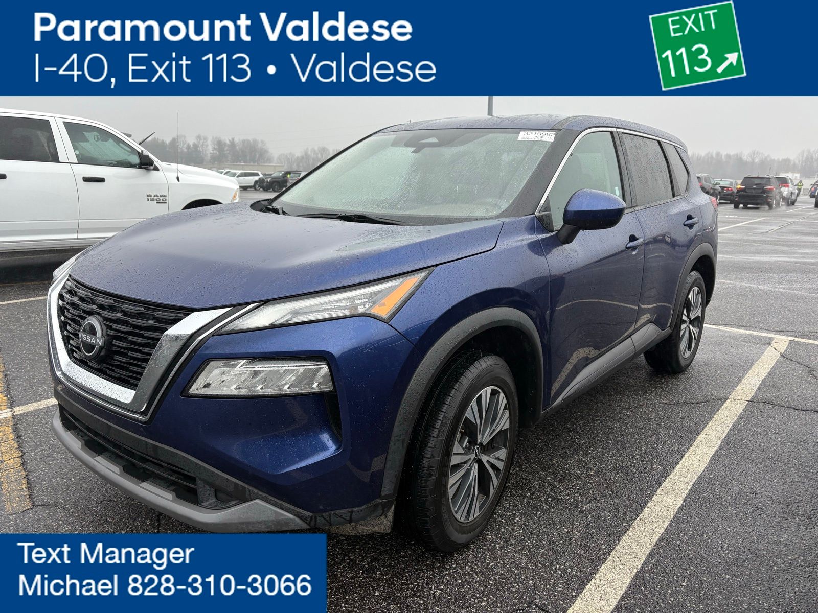 2023 Nissan Rogue SV photo 4