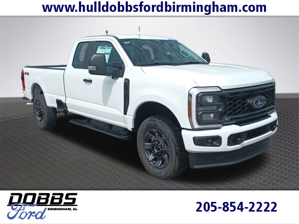 2025 Ford F-350 Super Duty XL's photo