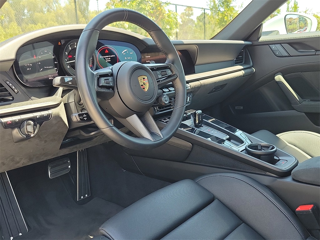 2024 Porsche 911 4S 4 GTS photo 4