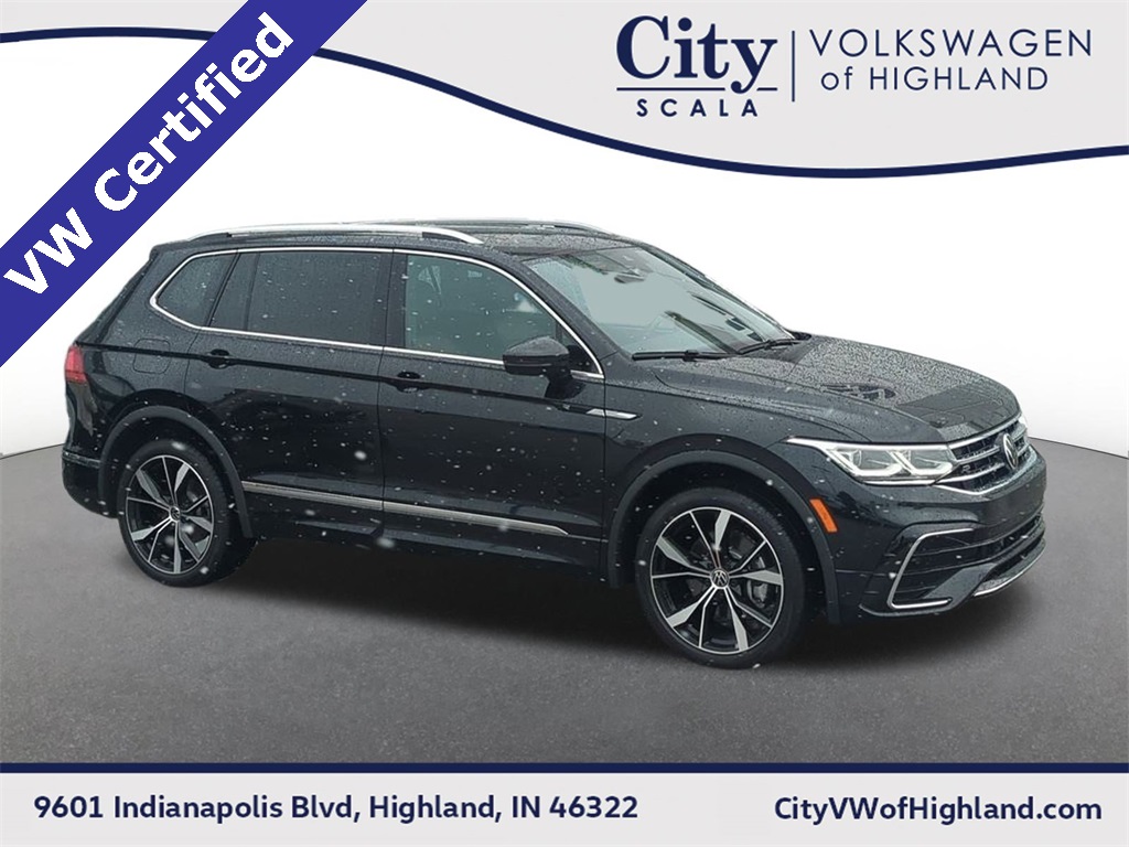 2024 Volkswagen Tiguan SEL R-LINE's photo