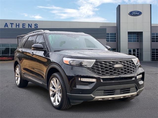 2023 Ford Explorer Platinum's photo