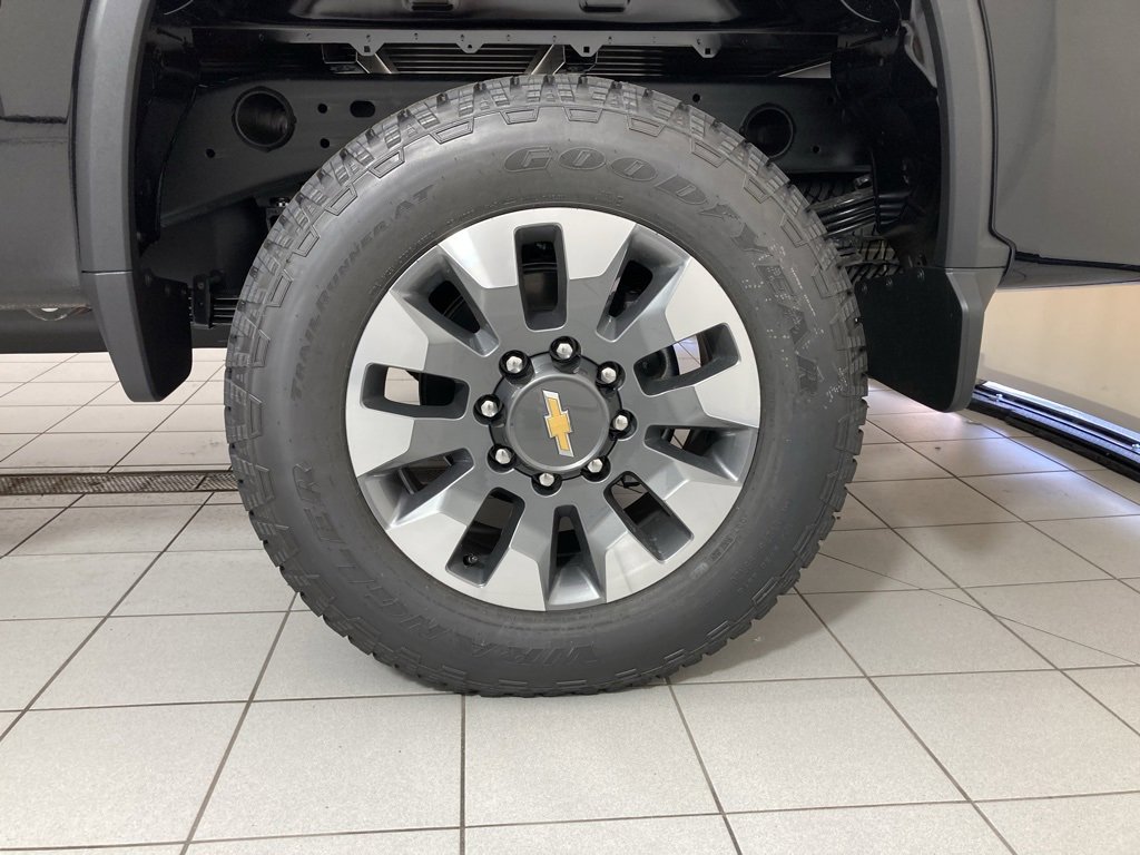 2025 Chevrolet Silverado 2500HD Custom photo 21