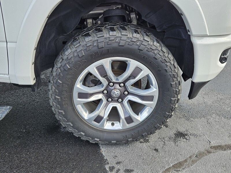 2024 Ram 1500 Laramie Longhorn photo 16