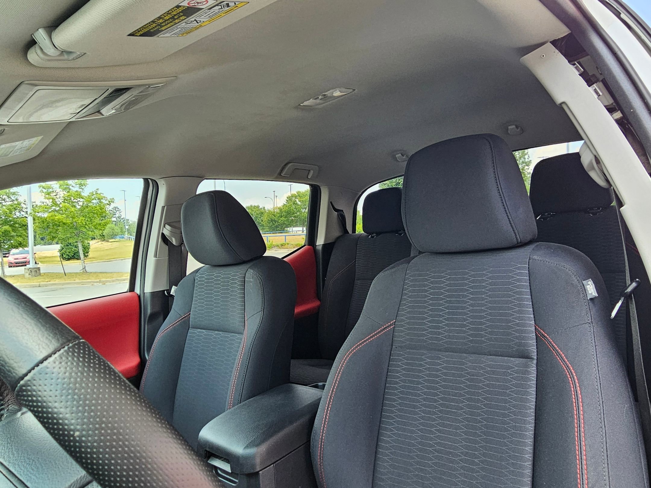 2018 Toyota Tacoma SR5 photo 20