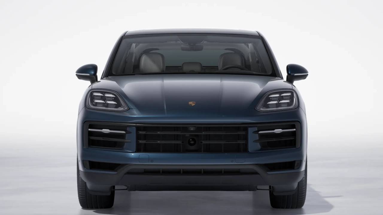 2026 Porsche Cayenne Coupe photo 9