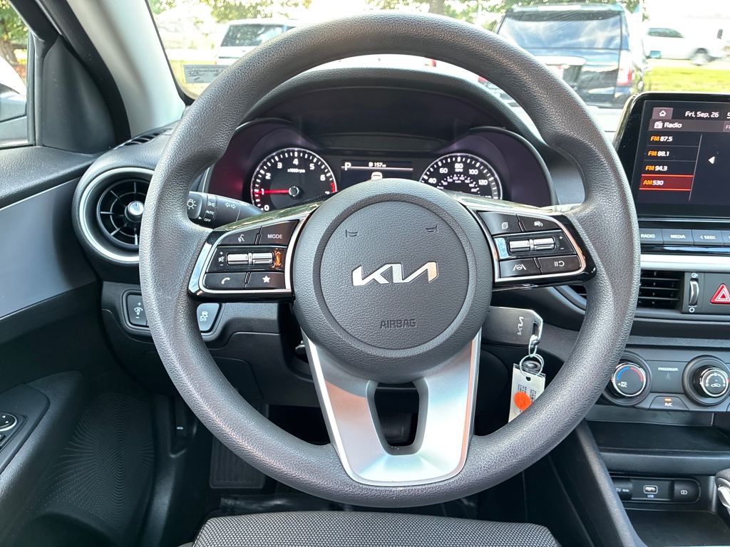 2024 Kia Forte LXS photo 14