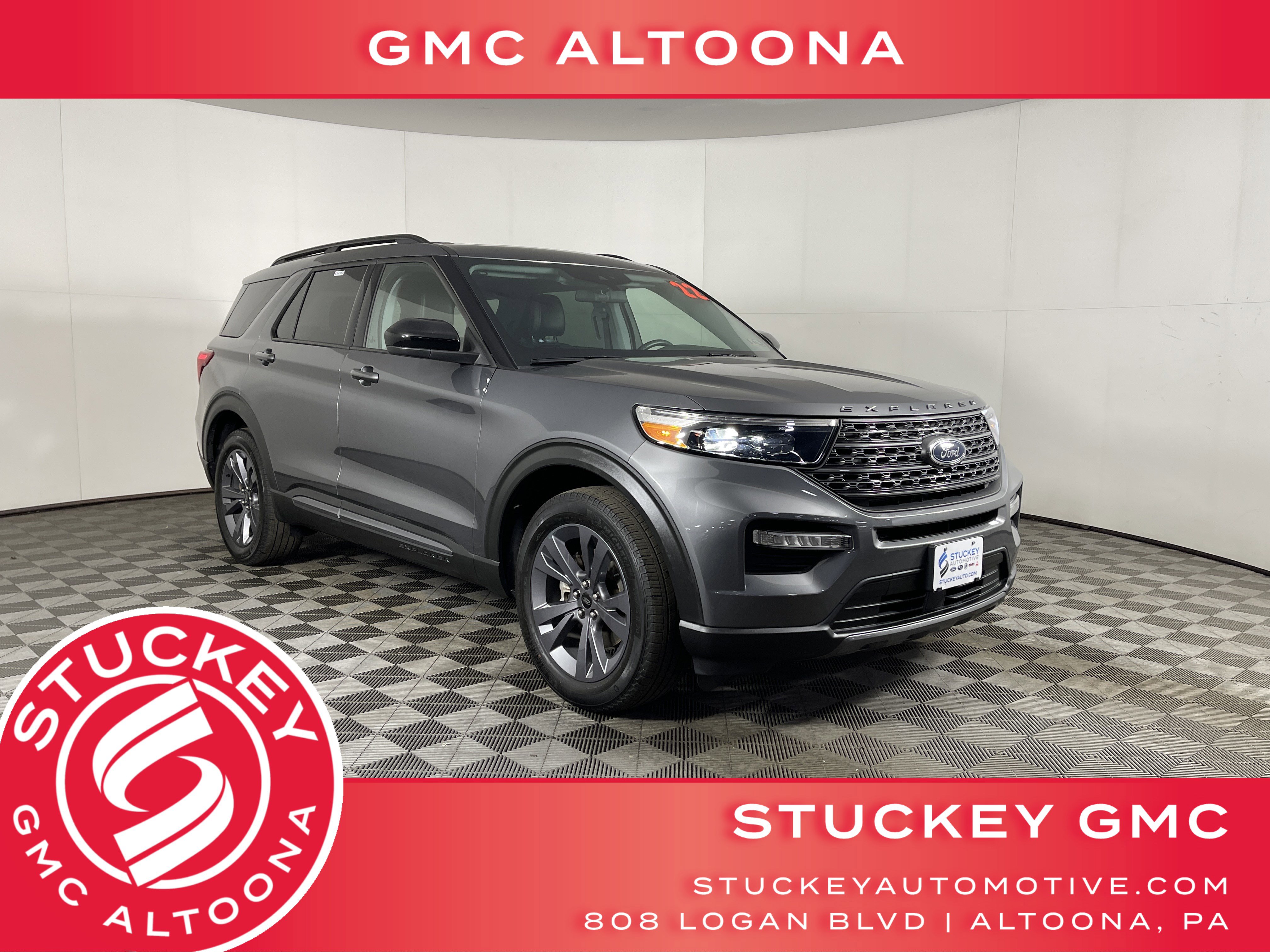 2022 Ford Explorer XLT's photo