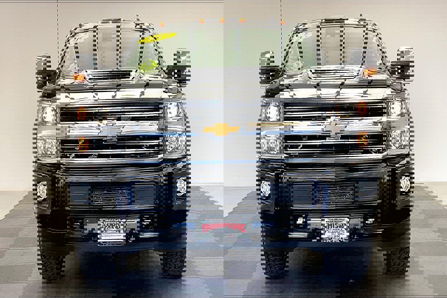 2017 Chevrolet Silverado 2500HD High Country photo 2