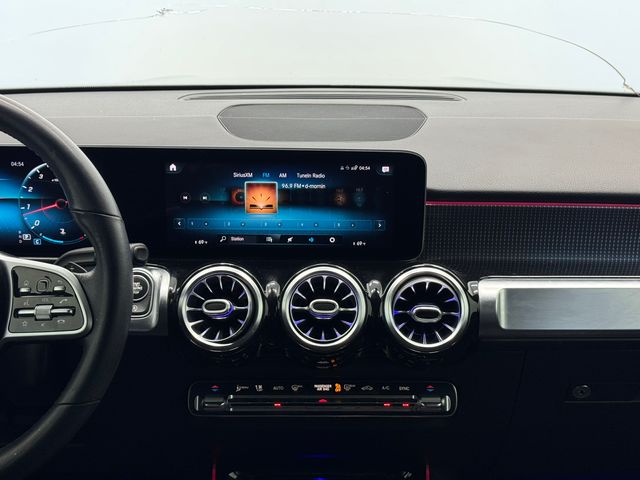 2021 Mercedes Benz GLB 250 photo 4