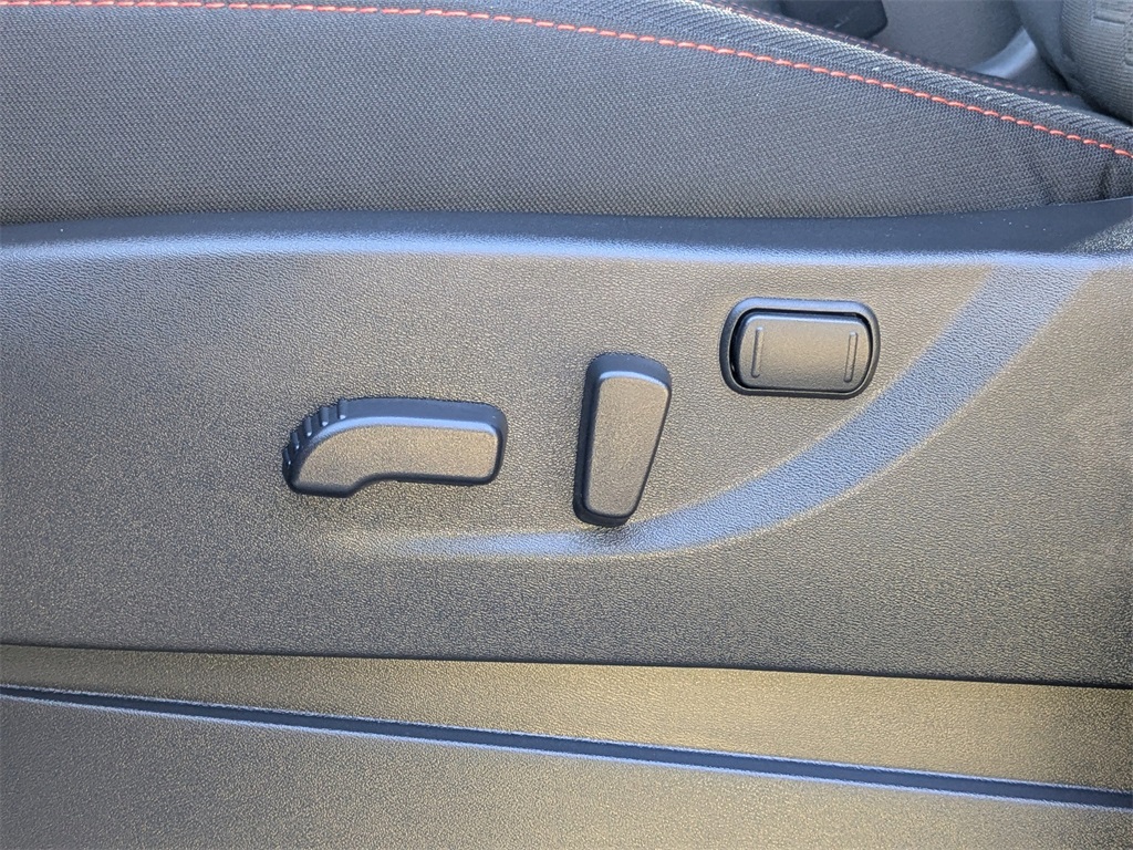 2026 Nissan Frontier PRO-4X photo 19