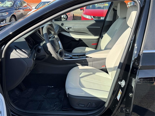 2023 Hyundai Sonata SEL photo 13