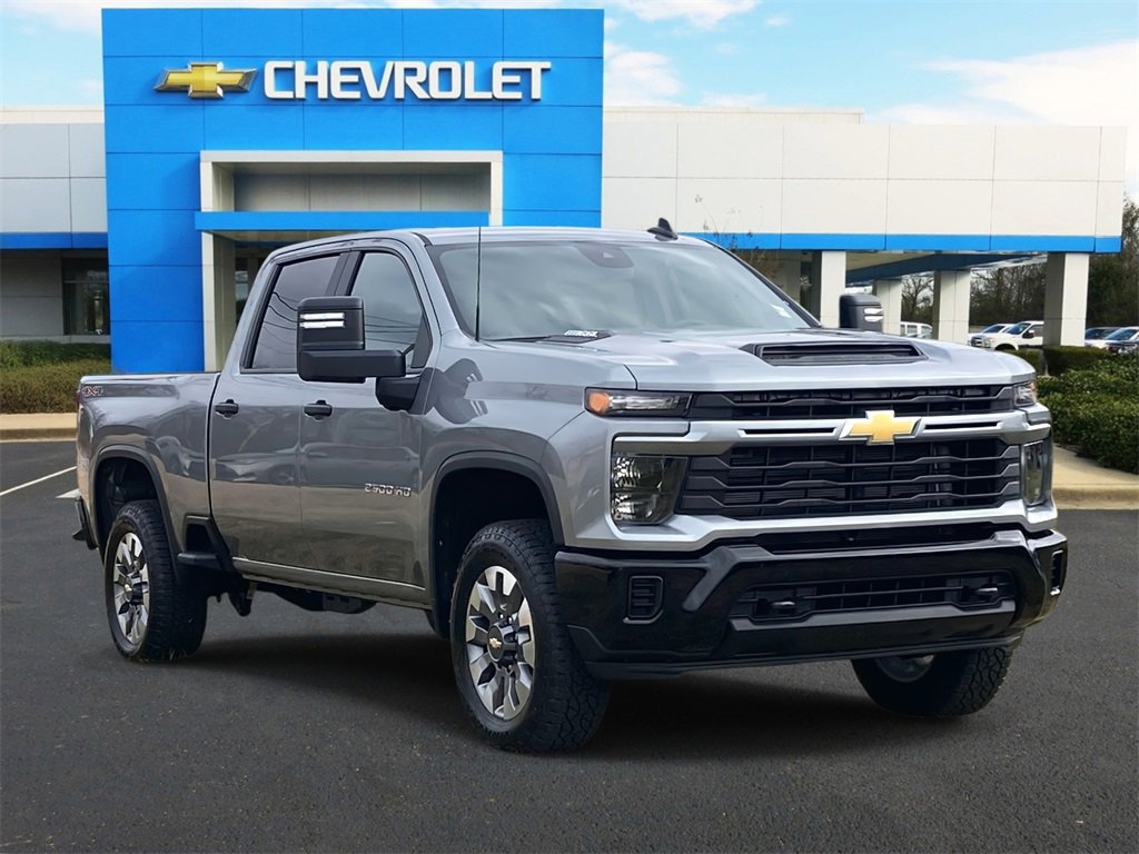 2026 Chevrolet Silverado 2500HD Custom's photo