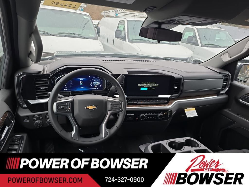 2026 Chevrolet Silverado 1500 LT photo 4