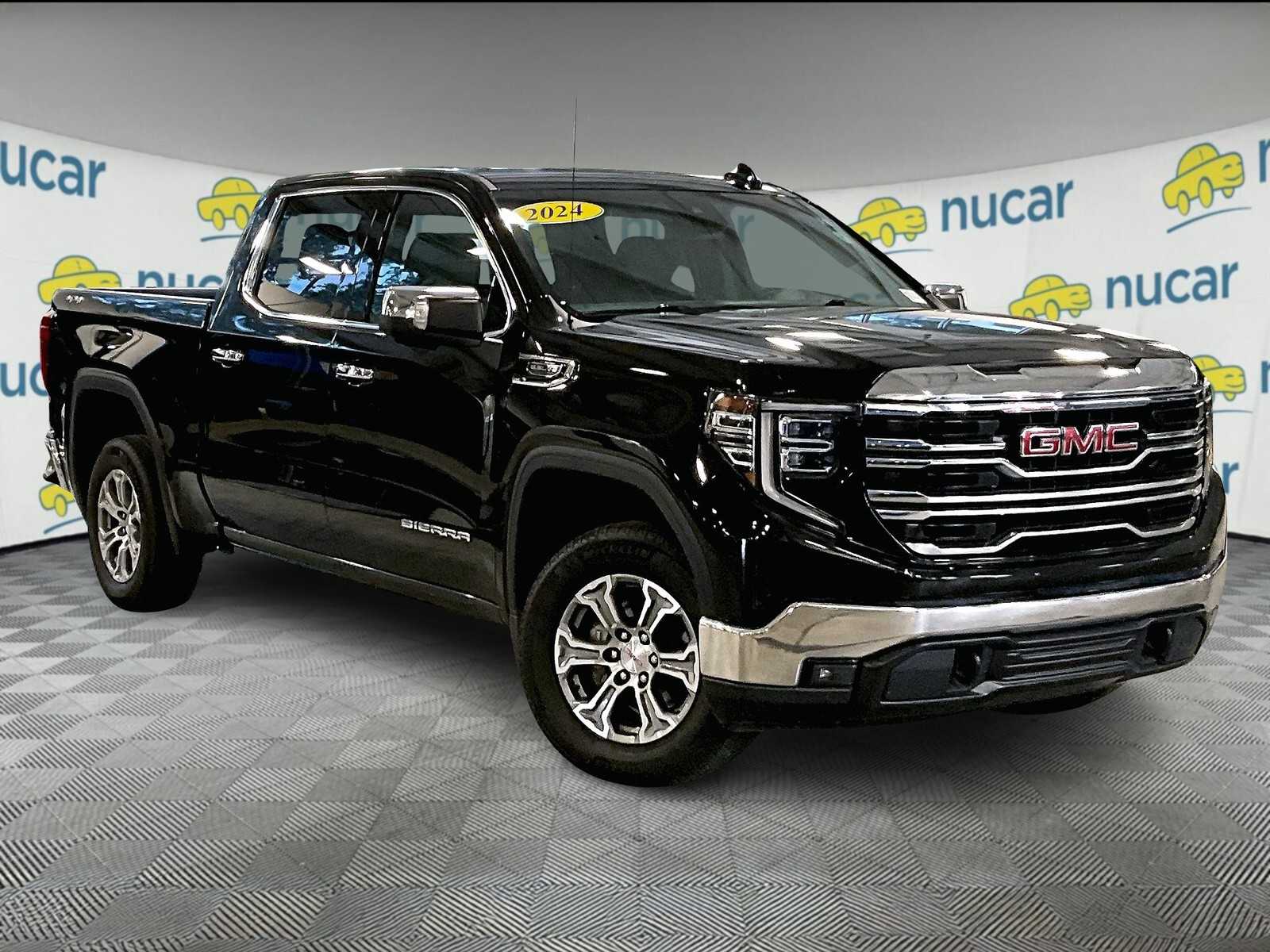 2024 GMC Sierra SLT's photo