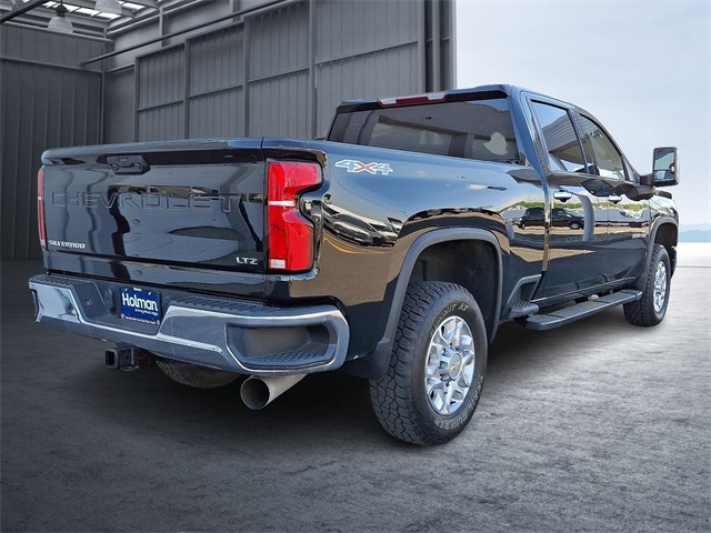2024 Chevrolet Silverado 3500HD LTZ photo 6