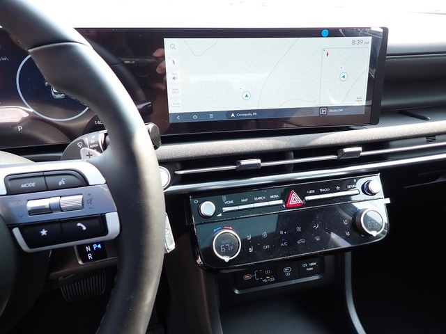 2025 Hyundai Tucson Limited photo 16