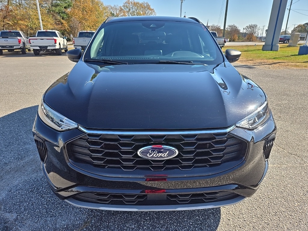 2024 Ford Escape ST-Line photo 2