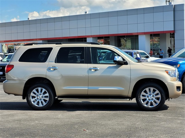 2017 Toyota Sequoia Platinum photo 2