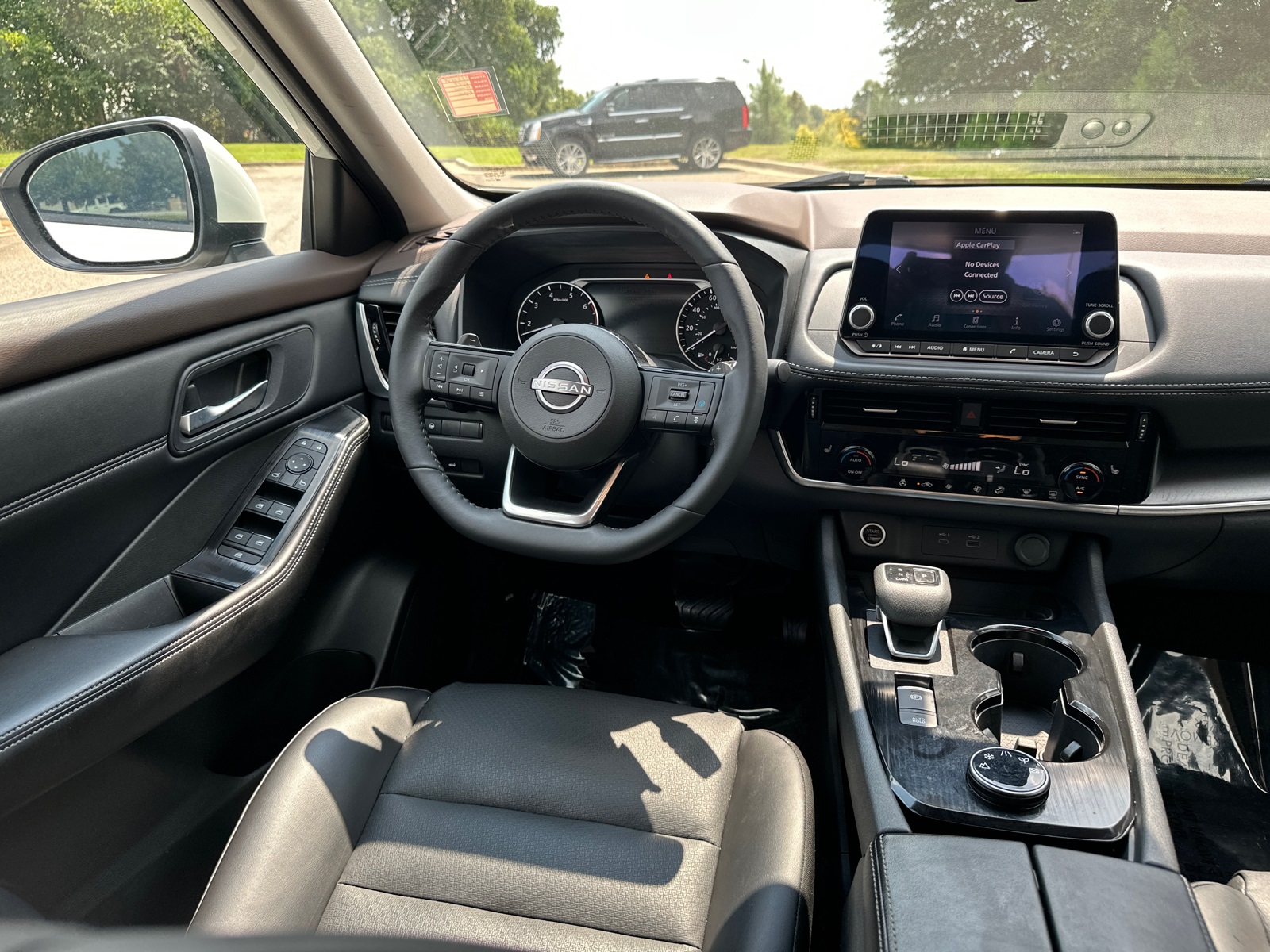 2023 Nissan Rogue SV photo 23
