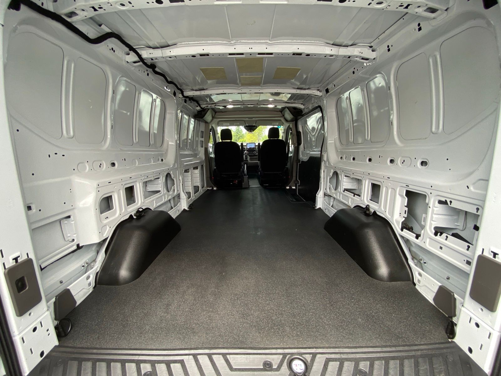 2020 Ford Transit photo 9