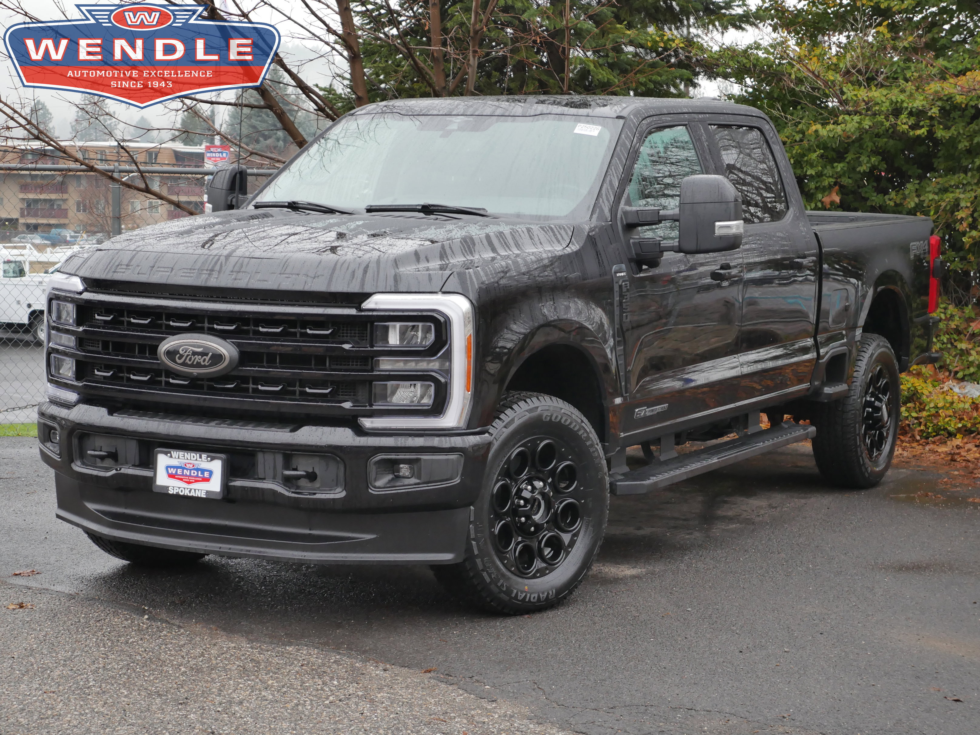 2023 Ford F-350 Super Duty Lariat's photo