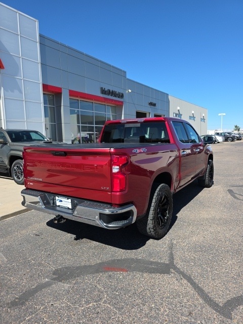 2019 Chevrolet Silverado 1500 LTZ photo 3