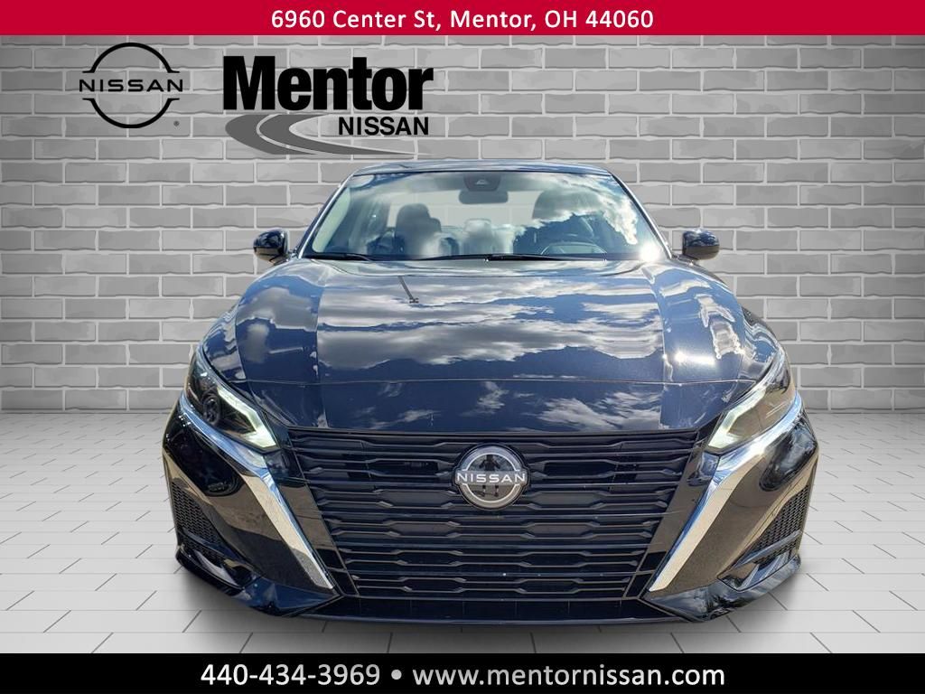 2025 Nissan Altima SV Special Edition photo 2