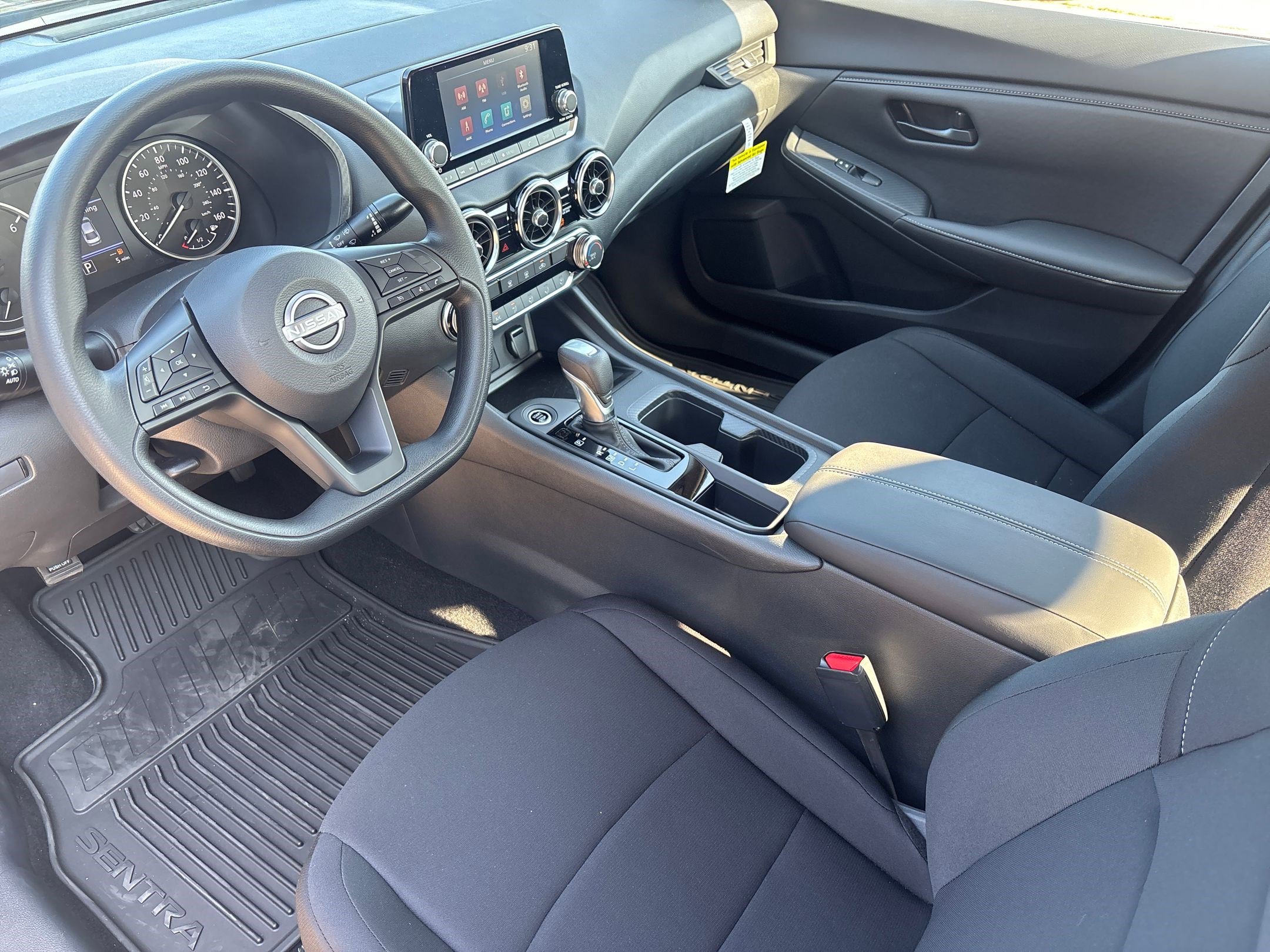 2025 Nissan Sentra S photo 4